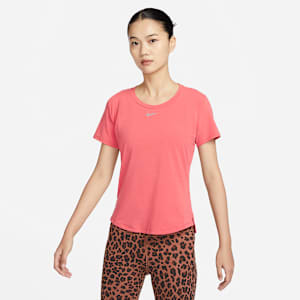 Nike Dri-FIT One Luxe 女性標準剪裁短袖上衣