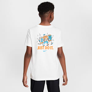 Nike Sportswear Older Kids' T-Shirt