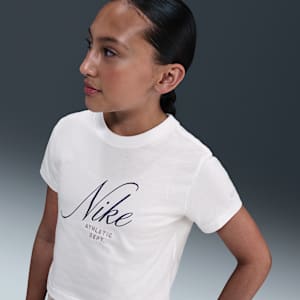 Playera recortada para niña talla grande Nike Sportswear