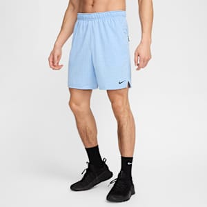 Shorts versátiles Dri-FIT de 18 cm sin forro para hombre Nike Totality Breathe