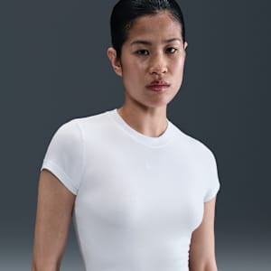 Nike Sportswear Chill Knit Women's Cropped T-Shirt