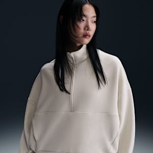 Nike 24.7 ImpossiblySoft Women's Dri-FIT Oversized 1/2-Zip Top