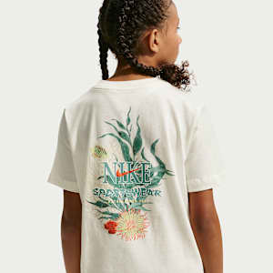 Playera para niños talla grande Nike Sportswear