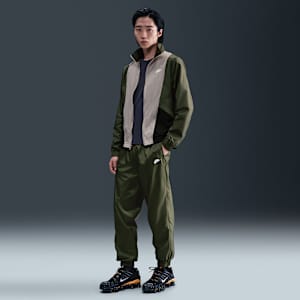 Nike Club Men's Woven Tracksuit