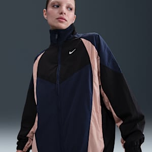 Dámská volnější sportovní bunda Nike Sportswear