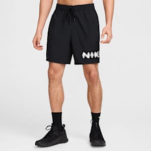 Shorts versátiles Dri-FIT de 18 cm sin forro para hombre Nike Form