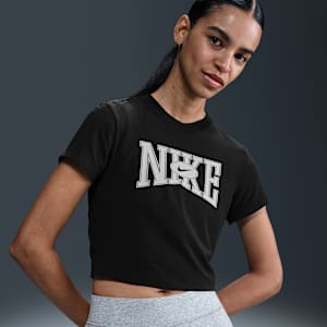 Playera slim cropped para mujer Nike Sportswear