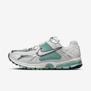 Nike Zoom Vomero 5 Women's Shoes
