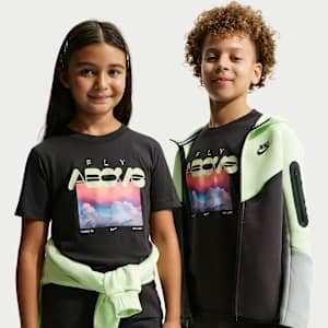 Nike Sportswear Older Kids' T-Shirt