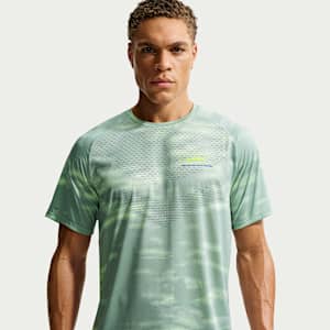 Nike Stride Men's Dri-FIT ADV Short-Sleeve Running Top