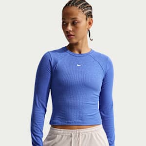 Playera de manga larga de tela de canalé ajustada para mujer Nike Sportswear Chill Knit