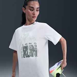 Nike 女款跑步 T 恤