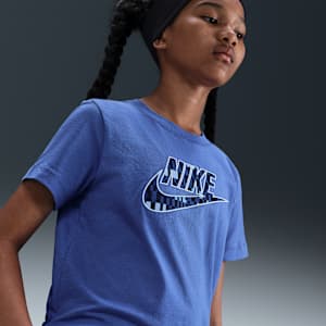 Nike Sportswear Older Kids' T-Shirt