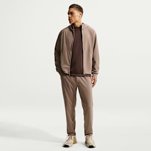 Pants de alto rendimiento Dri-FIT con protección contra los rayos UV para hombre Nike Primary NanoKnit