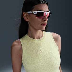 Camiseta de tirantes de tela de canalé pequeña ajustada cropped para mujer Nike Sportswear Chill Knit