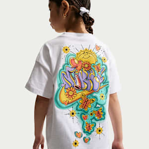 Nike Sportswear Older Kids' T-Shirt
