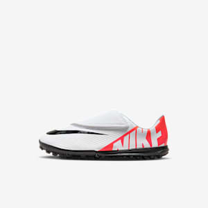Nike Jr. Mercurial Vapor 15 Club Younger Kids' Turf Low-Top Football Shoes
