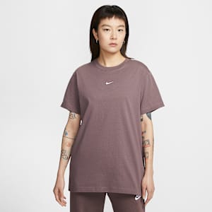Nike Sportswear Women's Oversized Short-Sleeve T-Shirt (Plus Size)