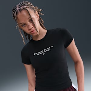 Playera de ajuste slim para mujer Nike Sportswear Chill Knit