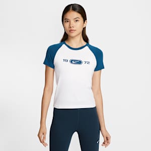 Nike Sportswear Chill Knit Women's Slim Graphic T-Shirt