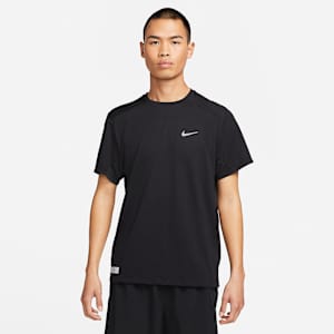 Nike Dri-FIT Run Division Rise 365 Men's Short-Sleeve Running Top