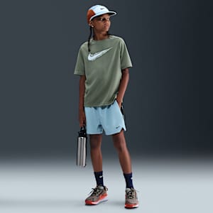 Nike Multi Tech Older Kids' Dri-FIT Woven Shorts