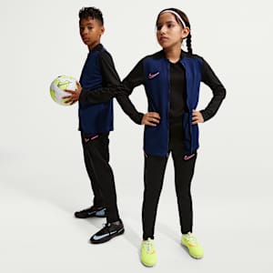 Nike Academy Older Kids' Dri-FIT Football Tracksuit
