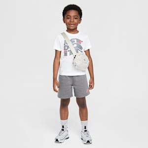 Conjunto de 2 piezas On the Move con shorts de French Terry para niños talla pequeña Nike Sportswear