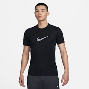 เสื้อฟุตบอลแขนสั้นผู้ชายมีกราฟิก Nike Dri-FIT Academy