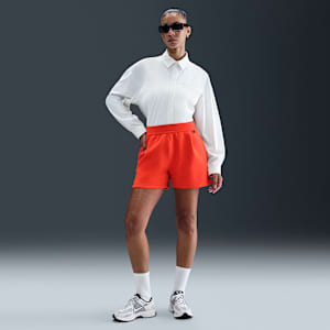 Nike 24.7 ImpossiblySoft weite Shorts mit mittelhohem Bund und Dri-FIT-Technologie (ca. 10 cm) (Damen)