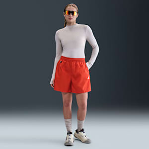 Nike ACG Pantalón corto Repel de talle medio con tejido antidesgarro - Mujer