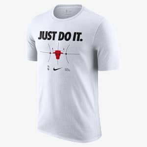 Chicago Bulls Essential Men's Nike NBA T-Shirt