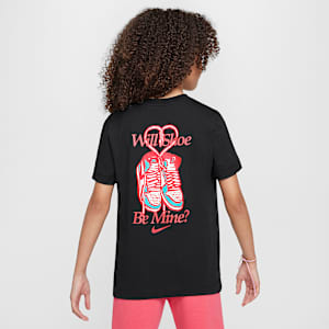 Nike Sportswear Older Kids' T-Shirt