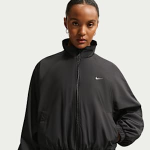Chamarra deportiva Nike Sportswear oversized UV para mujer
