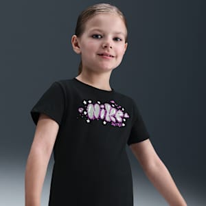 Playera Ringlet con gráfico para niños talla pequeña Nike Essentials