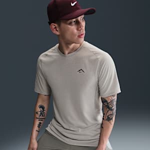 Nike Trail Solar Chase Men's Dri-FIT ADV Short-Sleeve Running Top