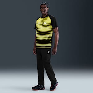 Nike Air Max Men's Woven Cargo Trousers