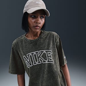 Nike Sportswear Classics Women's Loose T-Shirt