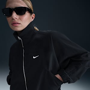 Chamarra con protección UV Repel oversized para mujer Nike Sportswear Everything Wovens