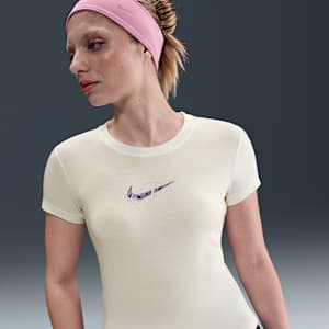 Playera slim cropped para mujer Nike Sportswear Chill Knit