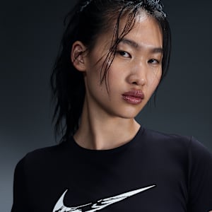 Nike One Women's Dri-FIT Short-Sleeve Graphic Running Top