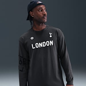 Tottenham Hotspur Men's Nike Soccer Long-Sleeve T-Shirt