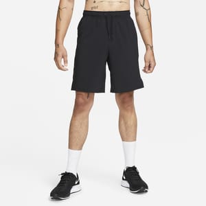 Shorts versátiles sin forro Dri-FIT de 23 cm para hombre Nike Unlimited