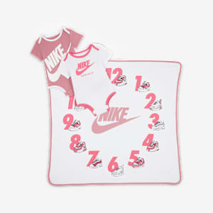Nike Baby (0-12M) New Milestone Box Set