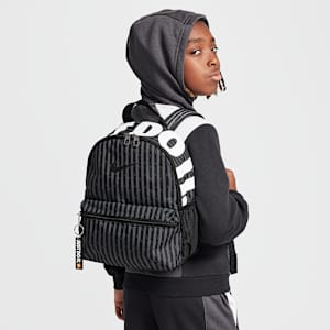 Nike Brasilia JDI Older Kids' Mini Backpack (11L)