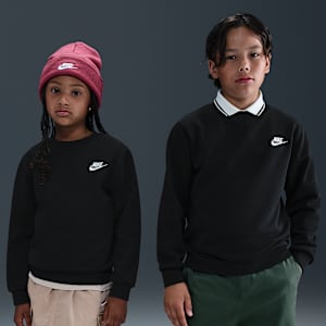 Nike Sportswear Club Fleece Older Kids' Crew-Neck Sweatshirt