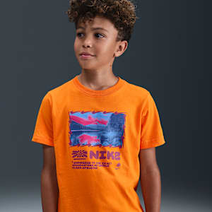 Playera para niños talla grande Nike Sportswear