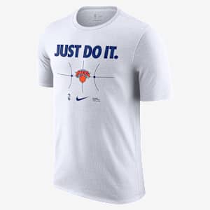 New York Knicks Essential Men's Nike NBA T-Shirt