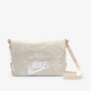 กระเป๋าพาดลำตัวผู้หญิง Nike Sportswear Futura (3 ล.)