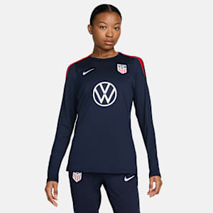 Playera de fútbol Nike Dri-FIT de cuello redondo de USA Strike para mujer